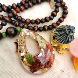 Handmade Floral gemstone necklace